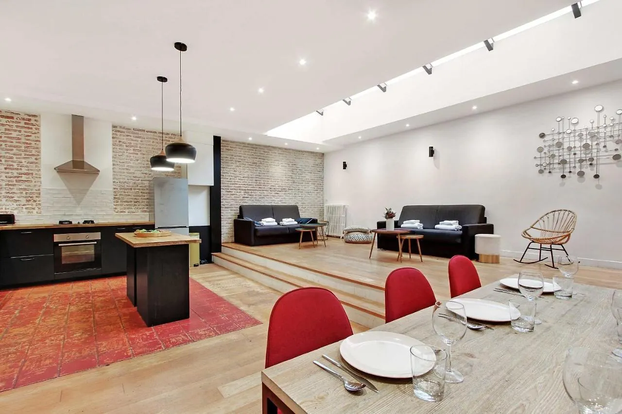 Charming Apartment - Buttes Chaumont 10P3Br Paris